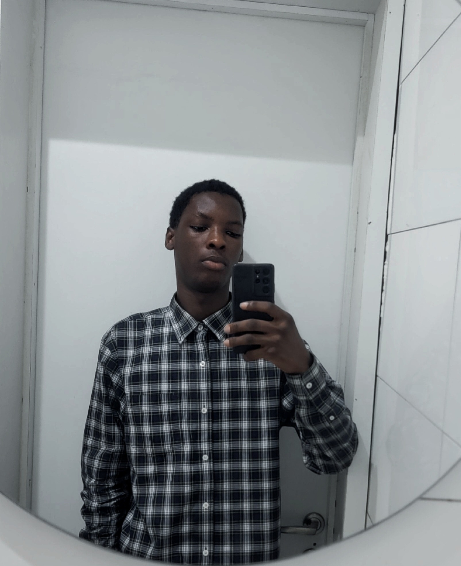 Ojo Oluwadamilare Samuel - Vesti AI Engineering Internship Office Selfie